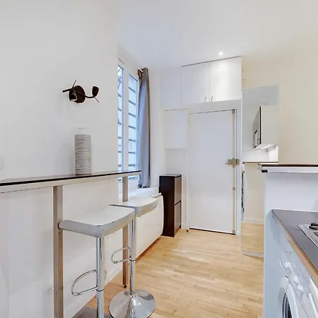 Casa de Férias Charming 2p - Bastille Charonne