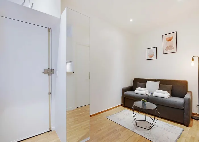 Casa de Férias Charming 2p - Bastille Charonne Paris